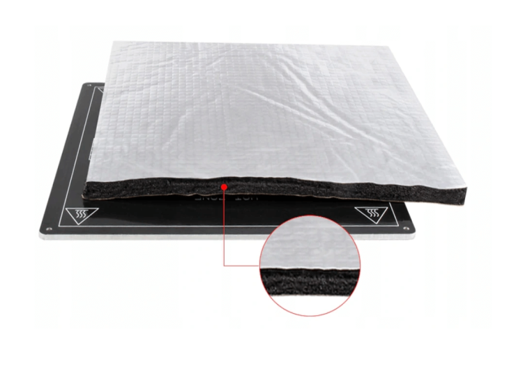 Mata izolacyjna o wymiarach 235x235x7mm przyklejana na spodzie stołu grzewczego drukarki 3D Creality Ender 3, pro, v2, 5, plus, Anet, A8, A6 i wielu innnych.